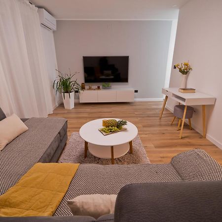 Malemi Apartment Pola Esterno foto