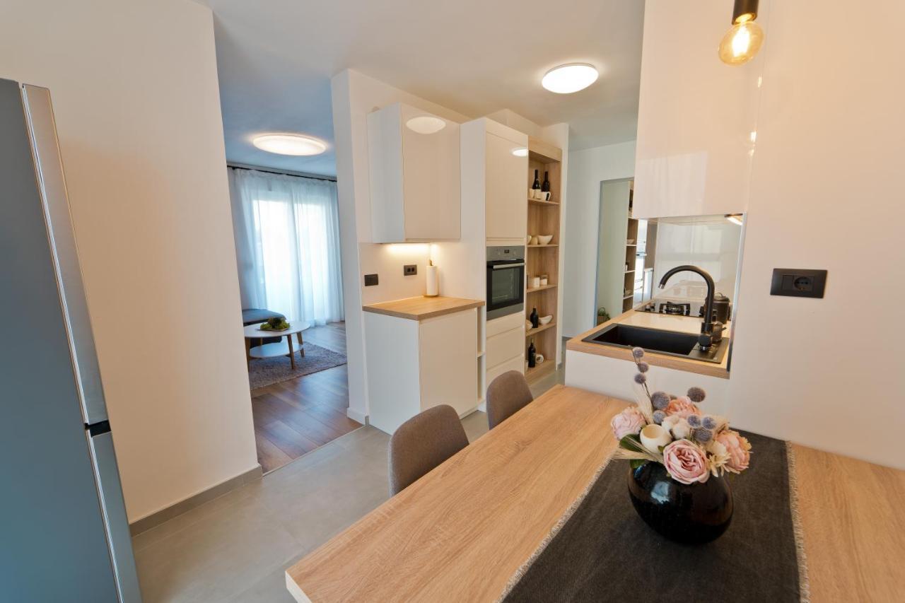 Malemi Apartment Pola Esterno foto