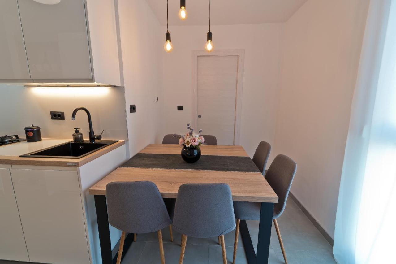Malemi Apartment Pola Esterno foto